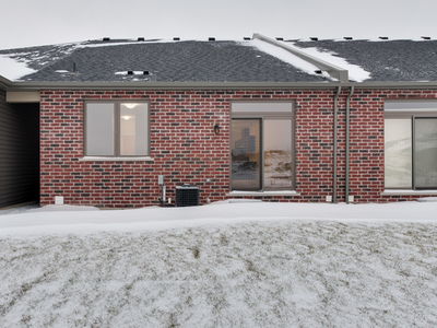 6 Ellis Avenue St. Catharines, ON L2P 0E6